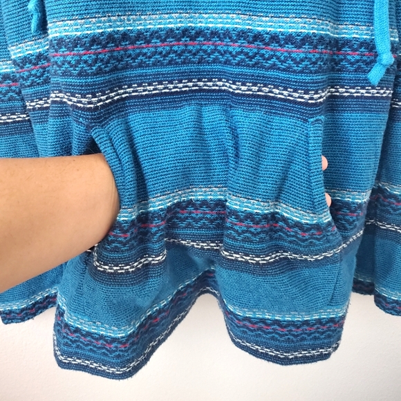 Hollister Knit Hooded Pullover Sweater - Picture 3 of 6